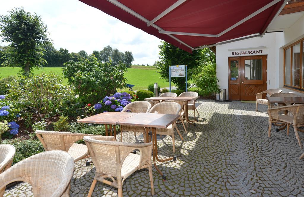 Rhön-Hotel Sonnenhof - Restaurant&Café Poppenhausen Extérieur photo