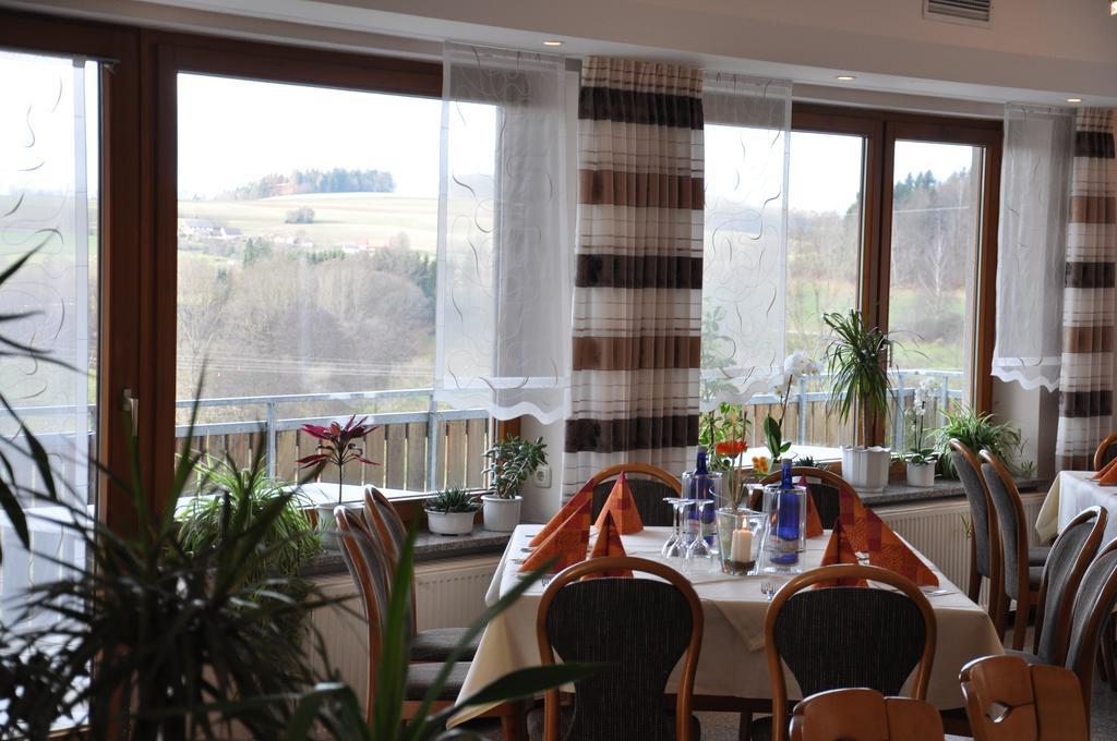 Rhön-Hotel Sonnenhof - Restaurant&Café Poppenhausen Extérieur photo