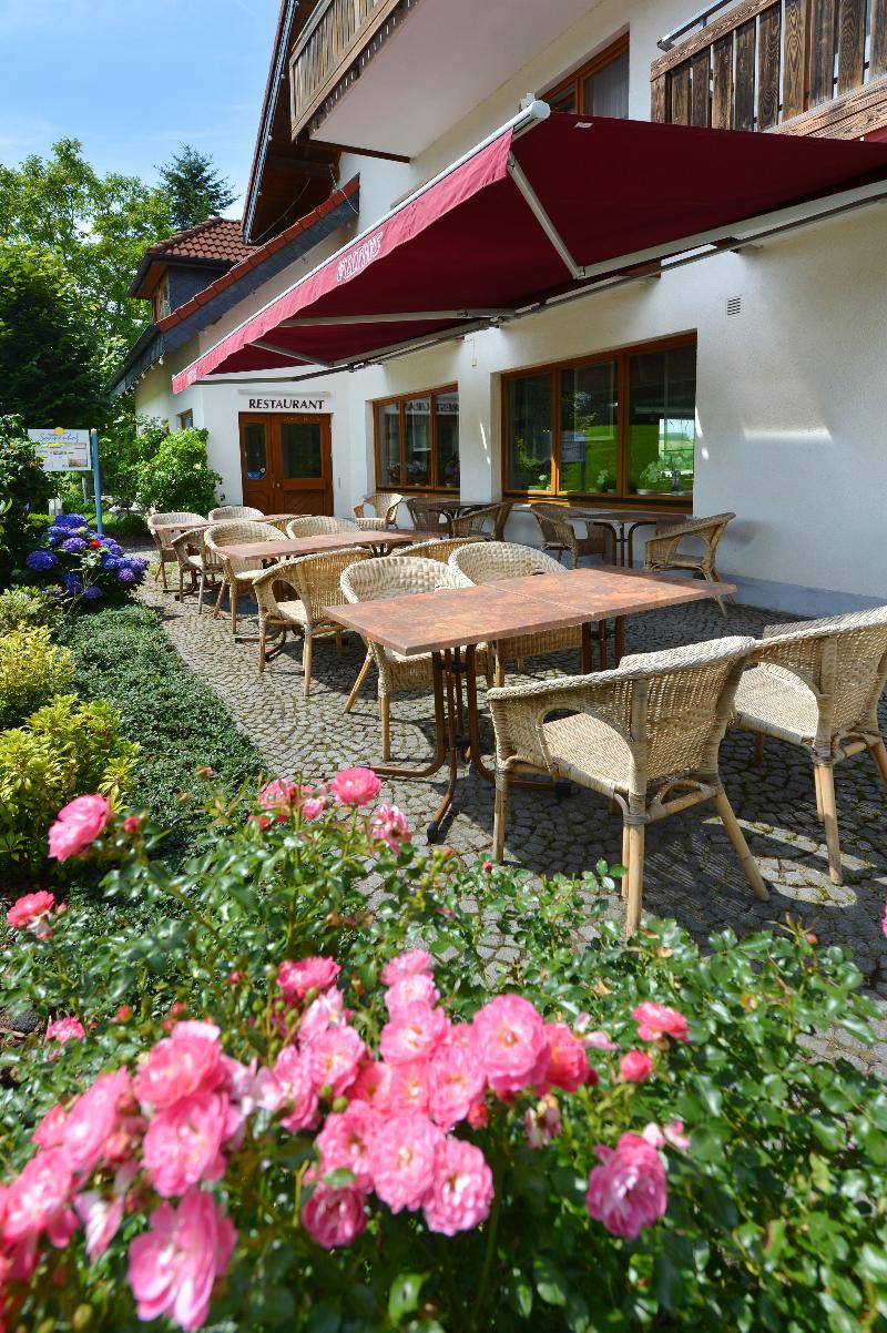 Rhön-Hotel Sonnenhof - Restaurant&Café Poppenhausen Extérieur photo